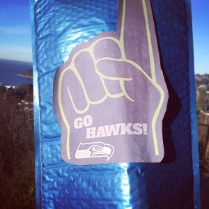 bubble mailer foam finger 